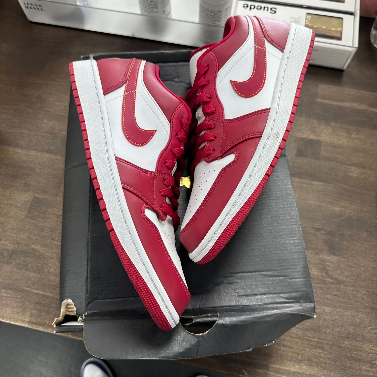 Gym Red Jordan 1 Low (USED)