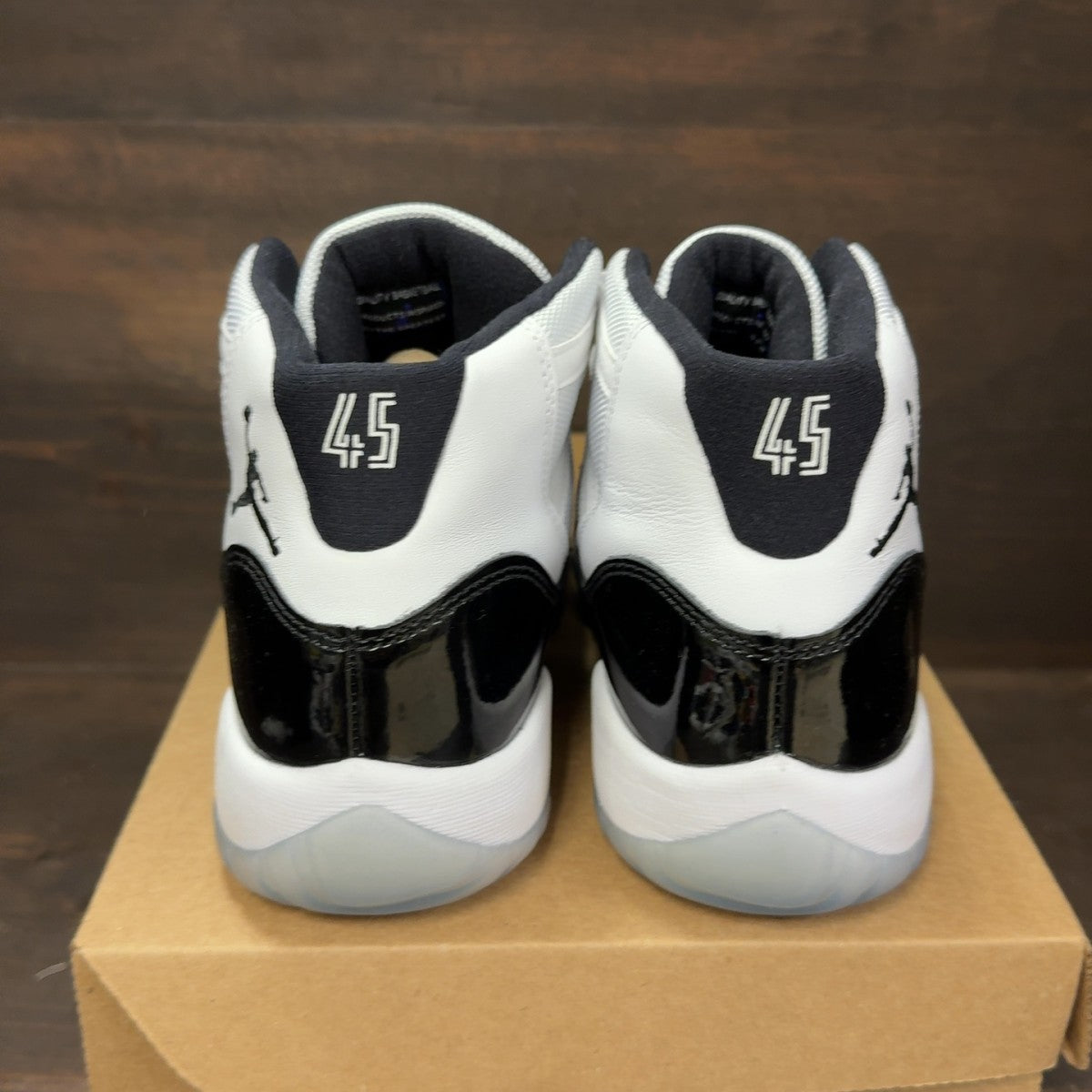 Jordan 11 Retro Concord (2018) (GS) Size 7Y - Image 5