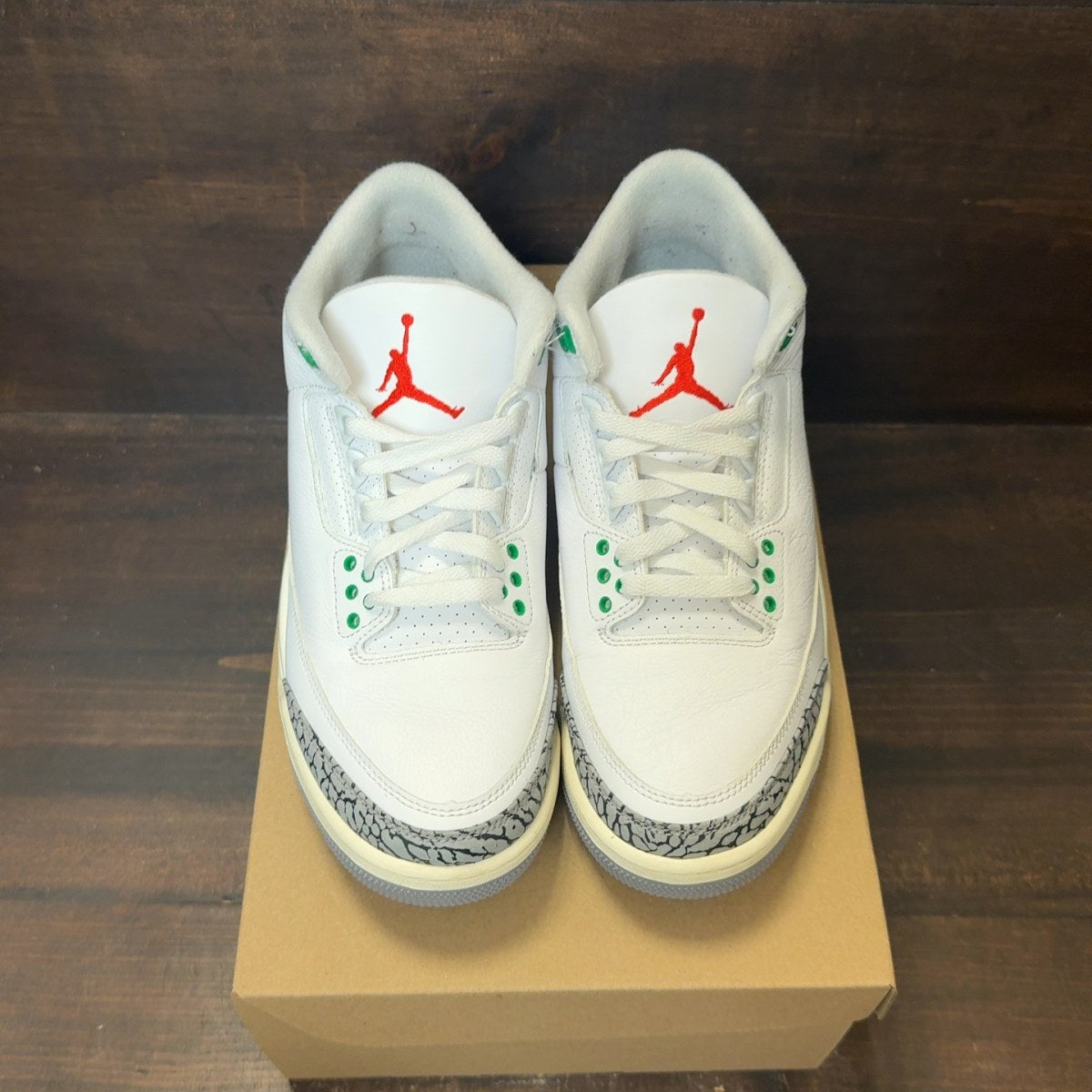 Jordan 3 Retro Lucky Green (Women's) Size 9W (Pre-Owned) - Image 3