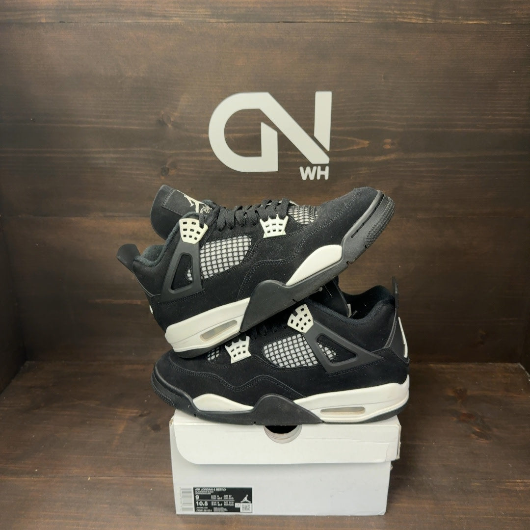 Jordan 4 Retro White Thunder Size 9 (Pre-Owned)