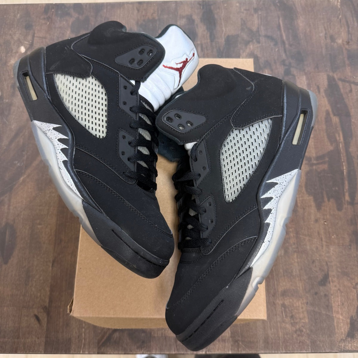 Jordan 5 Retro Black Metallic (2016) Size 13 (Pre-Owned) - Image 1