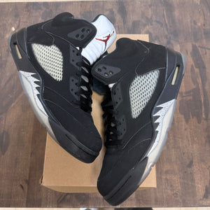 Jordan 5 Retro Black Metallic (2016) Size 13 (Pre-Owned) - Image 1