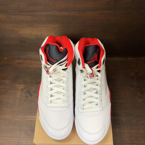 Jordan 5 Retro Fire Red Black Tongue (2025) Size 10 (Pre-Owned) - Image 3