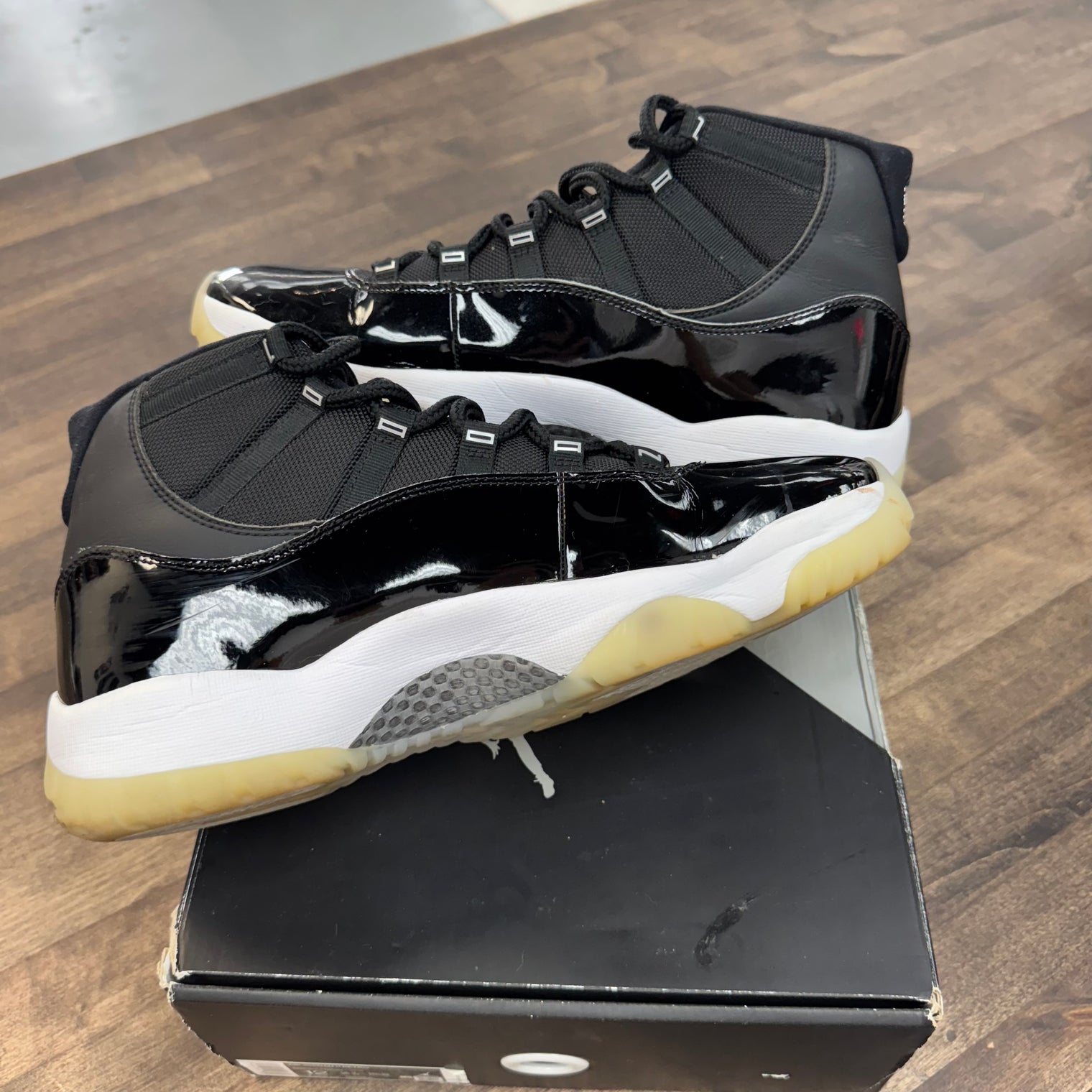 Jubilee Jordan 11 Retro (USED)