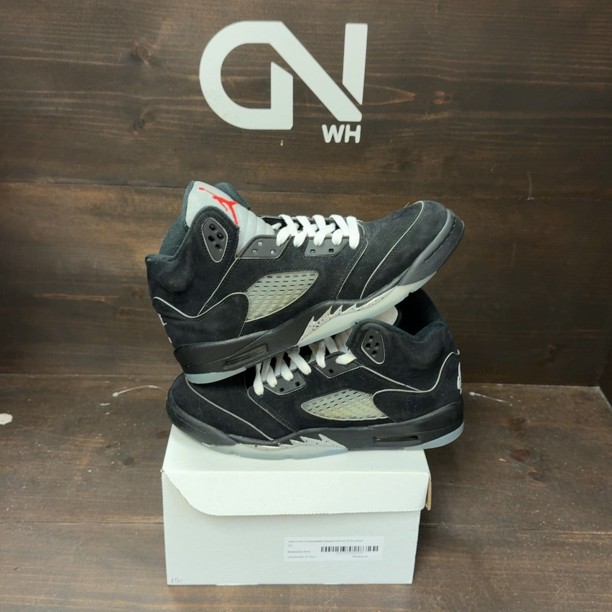 Jordan 5 Retro OG Black Metallic Reimagined (GS) Size 7Y (Pre-Owned) - Image 1