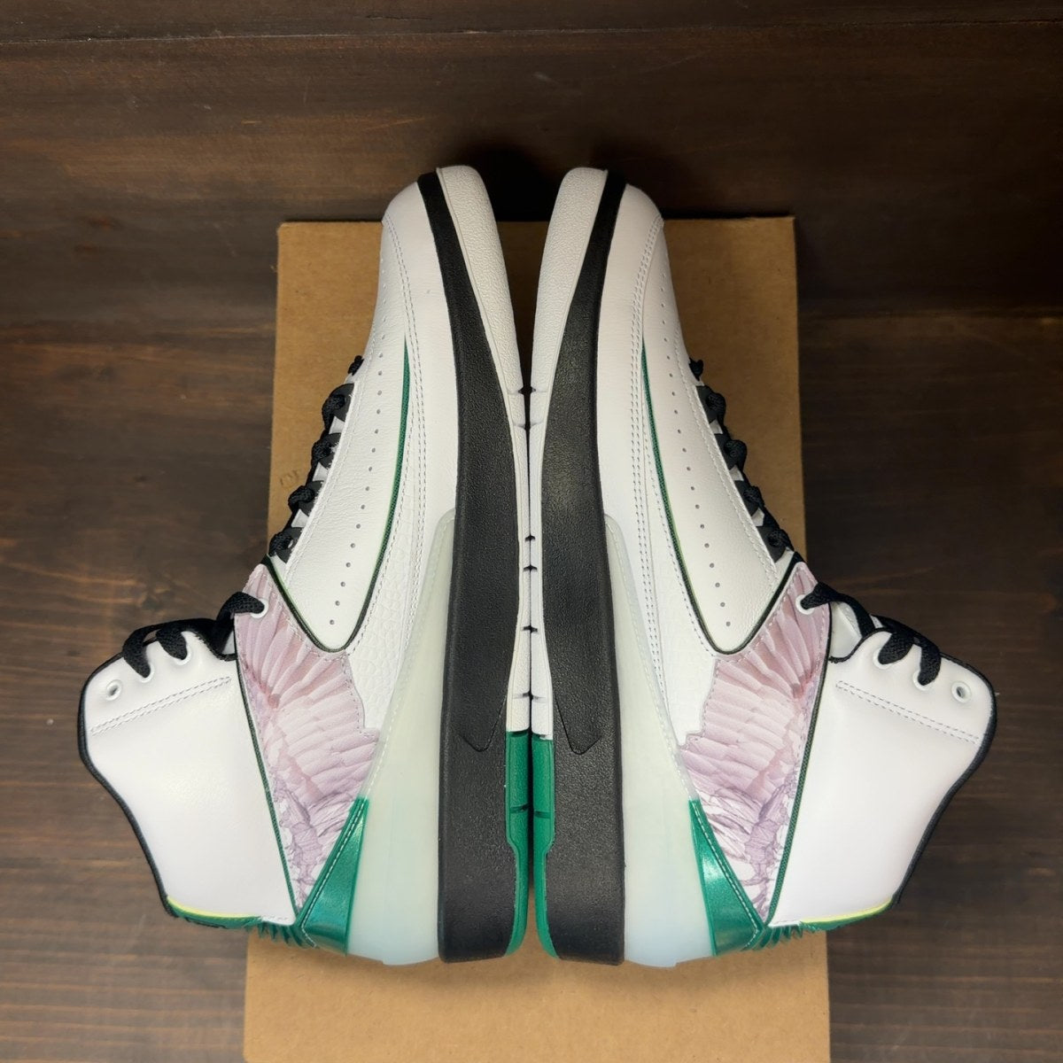 Jordan 2 Retro "H" Wings Size 9 - Image 5