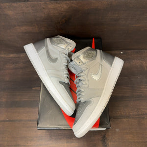 Jordan 1 Retro High CO Japan Neutral Grey (GS) Size 5.5Y (Pre-Owned)