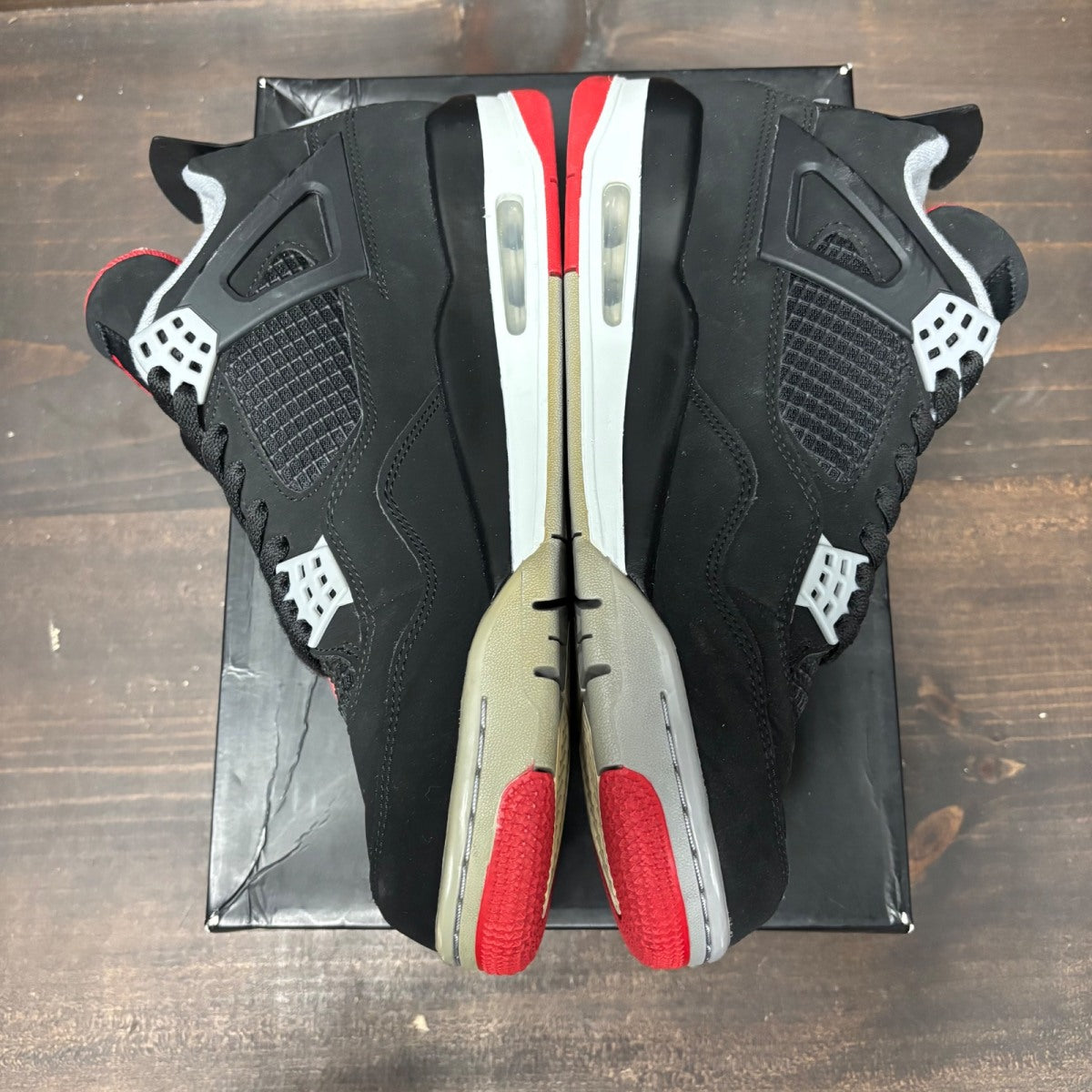 Jordan 4 Retro Bred (2019) - Image 4