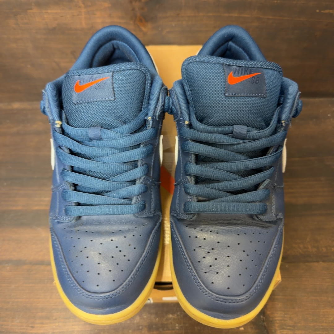 Nike SB Dunk Low Navy Gum - Image 3