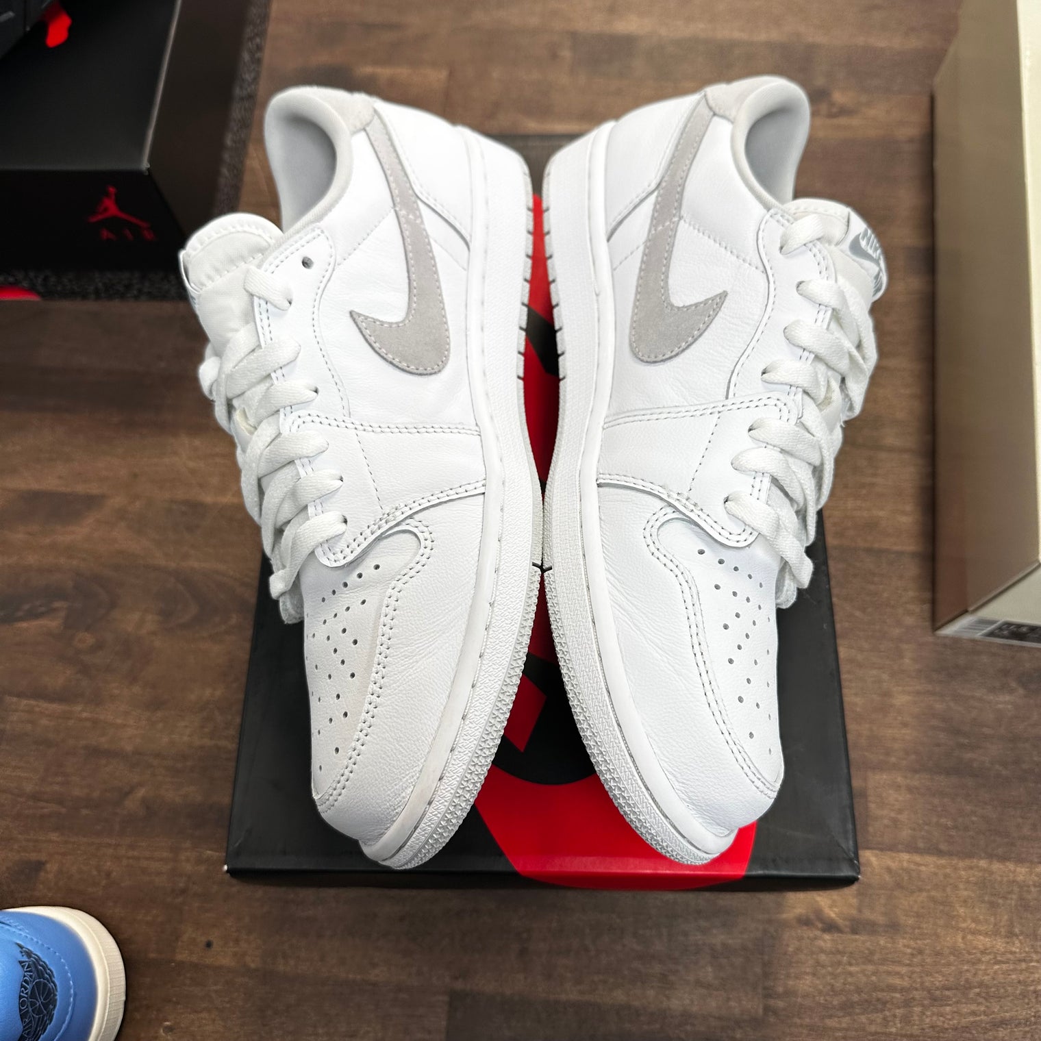 Neutral Grey Jordan 1 Low (USED)