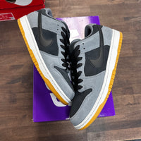 Dark Smoke Grey Nike Dunk Low (USED)