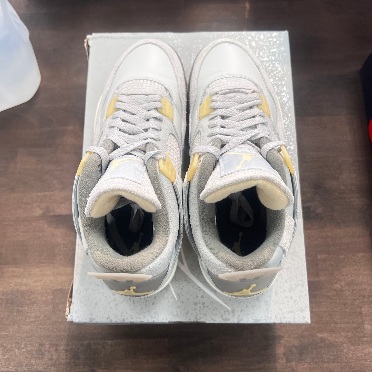 Craft Photon Dust Jordan 4 (USED)