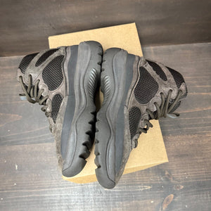 adidas Yeezy Desert Boot Oil Size 8 (Pre-Owned) - side
