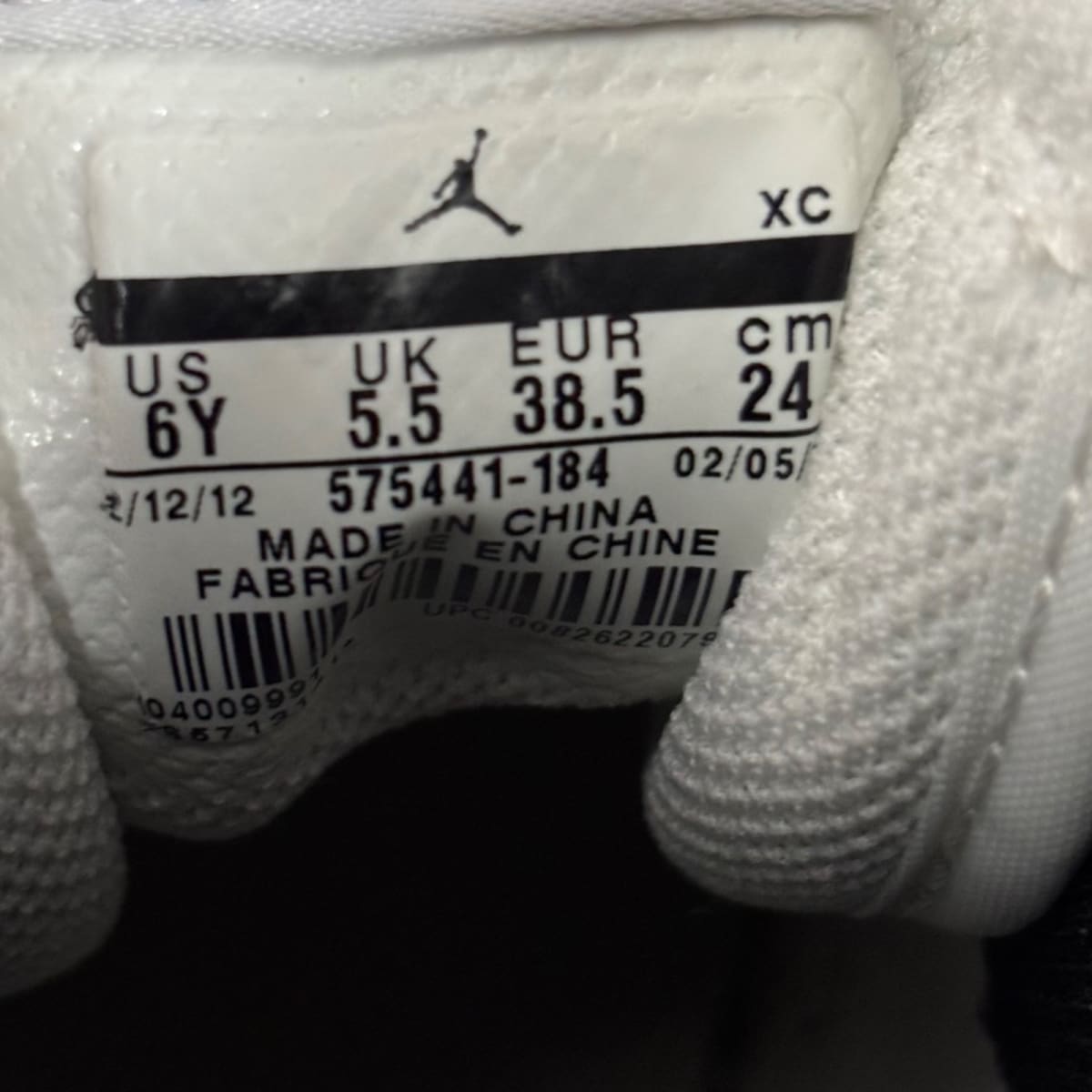 Jordan 1 Retro Black Toe (2013) (GS) Size 6Y (Pre-Owned) - aux