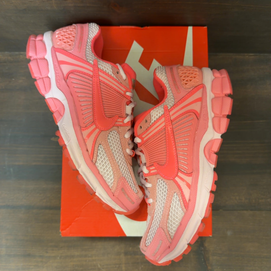 Nike Zoom Vomero 5 Coral Chalk Hot Punch (Women's) Size 5.5W (Pre-Owned)