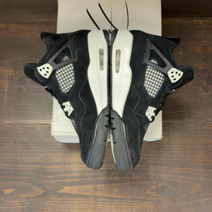 Jordan 4 Retro White Thunder (GS) Size 7Y (Pre-Owned) - aux