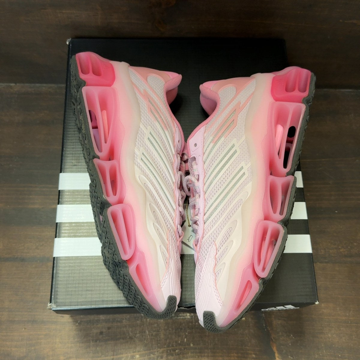 adidas Megaride AG Aero Pink Tropic Bloom Size 8.5 - Image 2