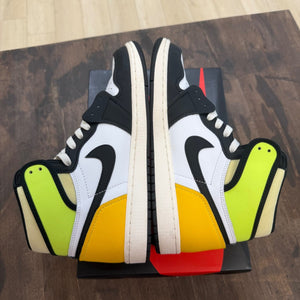 Jordan 1 Retro High White Black Volt University Gold - Image 4