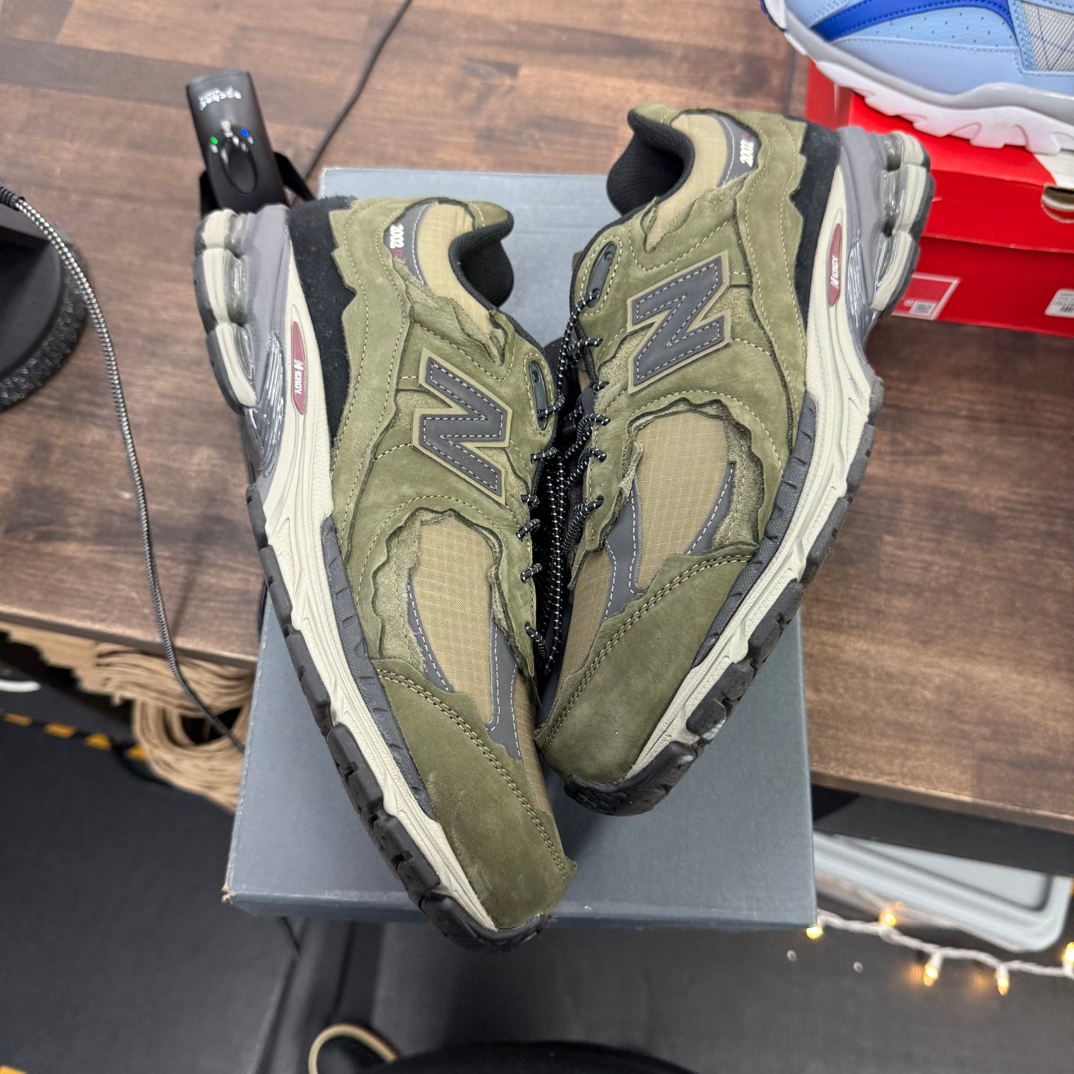 Protection Pack Dark Moss New Balance 2002R (USED)