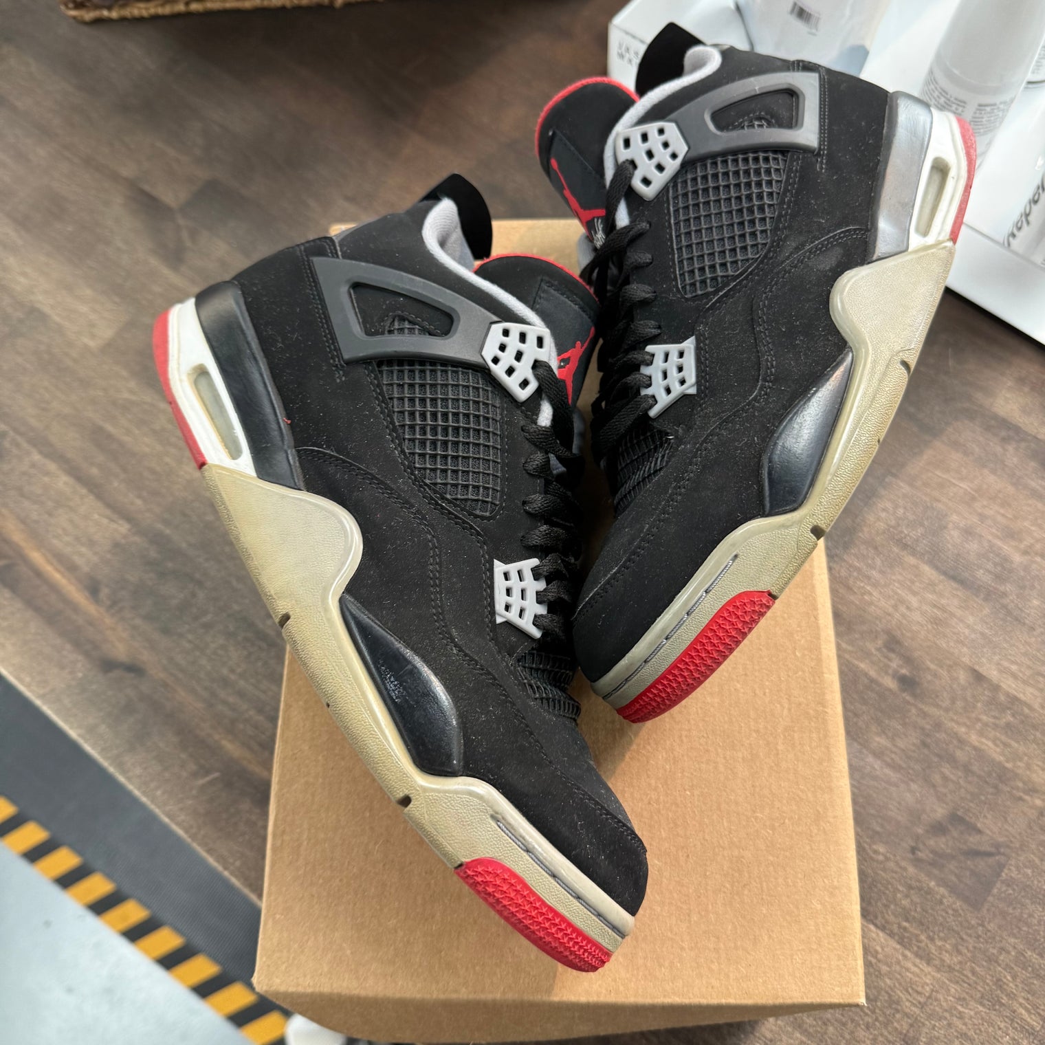 Bred Jordan 4 2019 (USED, No Box)