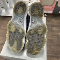 Cool Grey Jordan 11 (USED)