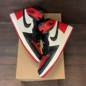 Jordan 1 Retro High Bred Toe Size 8 (Pre-Owned) - Image 2