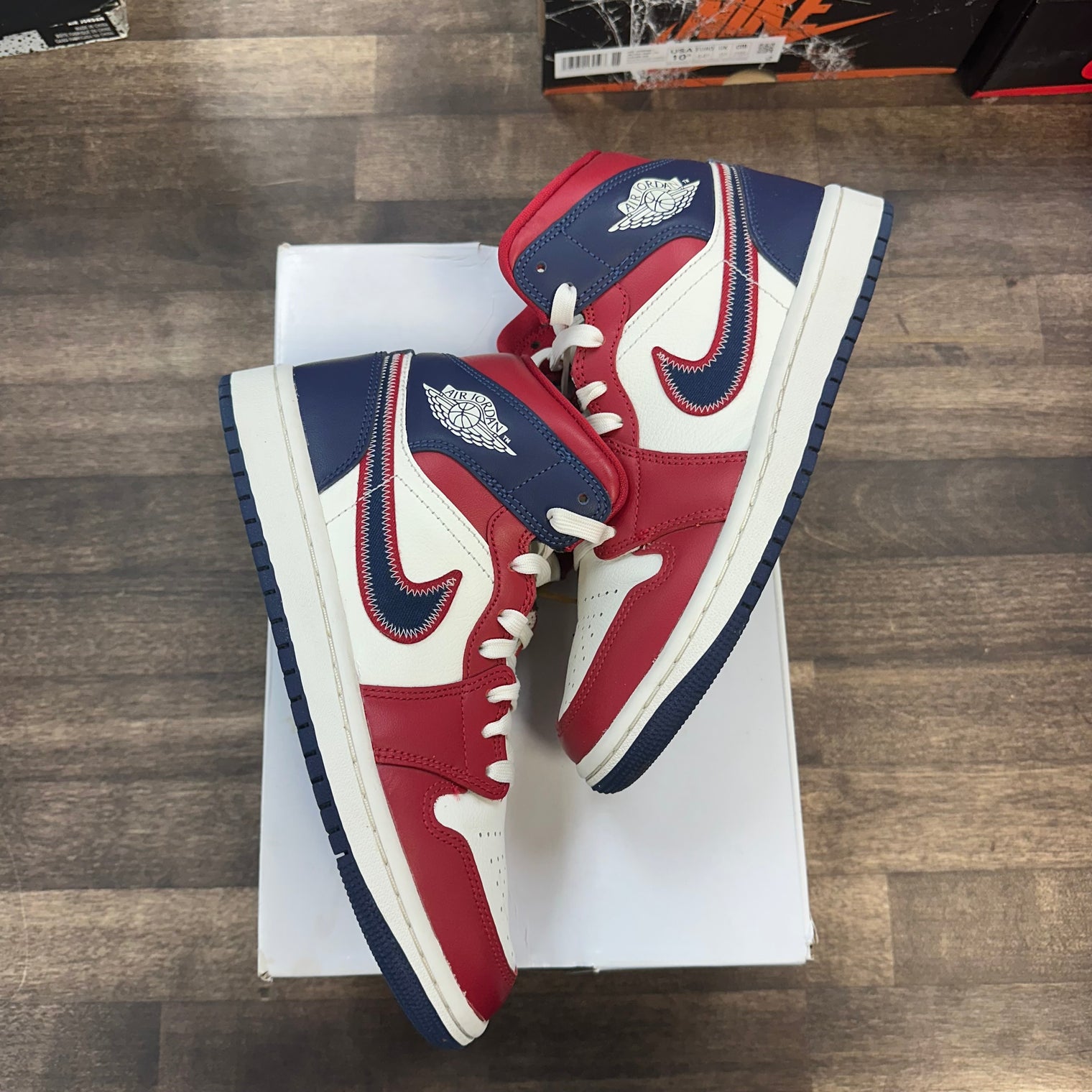 (W) USA Jordan 1 Mid (USED)