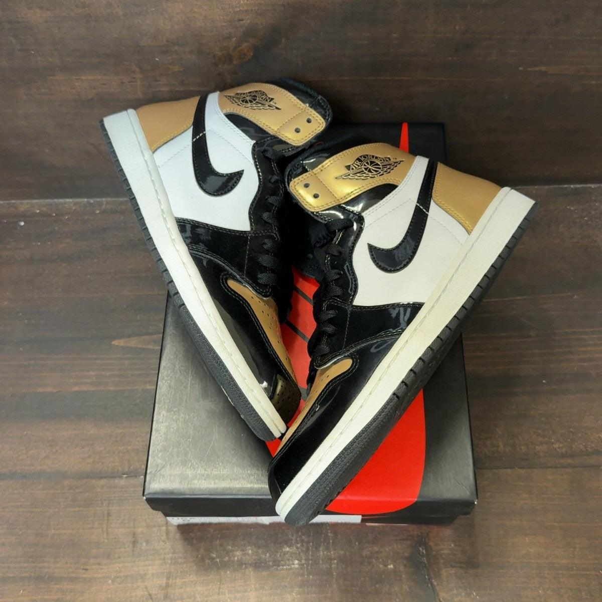 Jordan 1 Retro High NRG Patent Gold Toe - Image 2