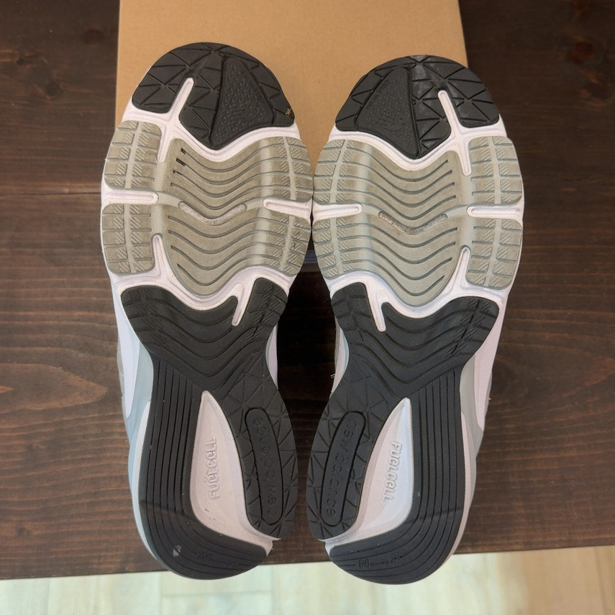 New Balance 990v6 MiUSA Grey Size 9 (Pre-Owned) - Image 8