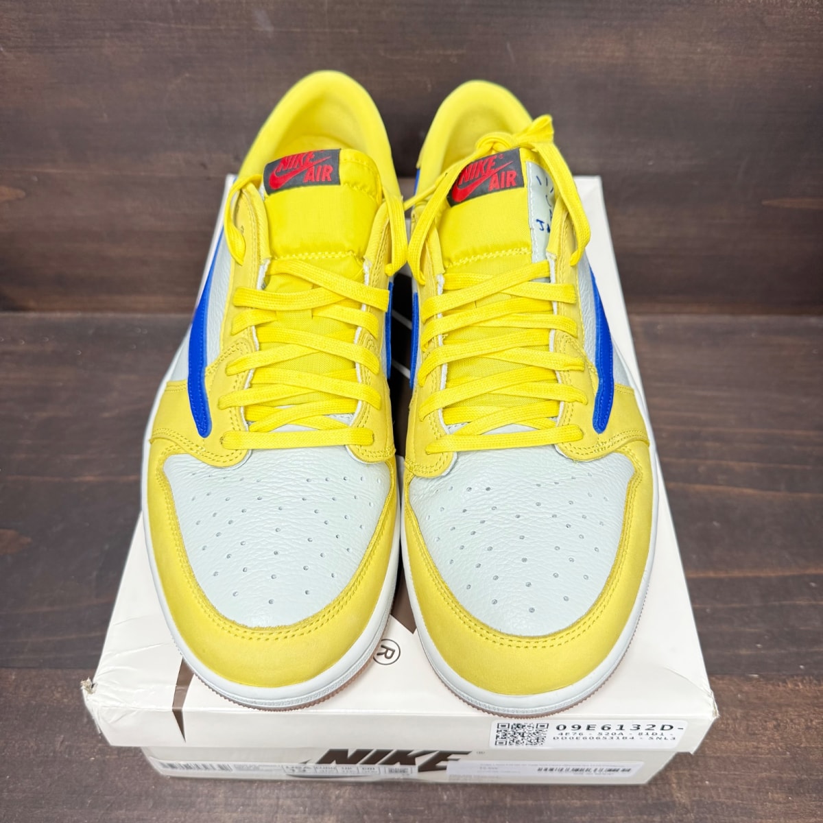 Jordan 1 Retro Low OG SP Travis Scott Canary (Women's) Size 13.5W (Pre-Owned) - Image 2