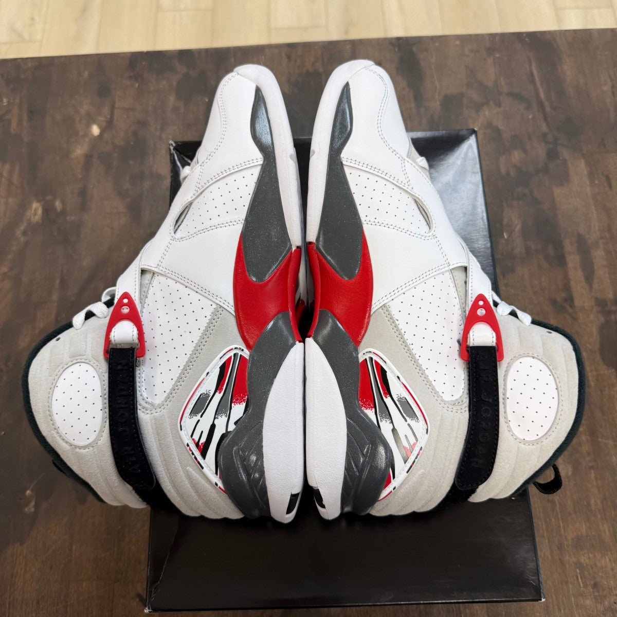 Jordan 8 Retro White True Red (2025) Size 11.5 (Pre-Owned) - Image 4