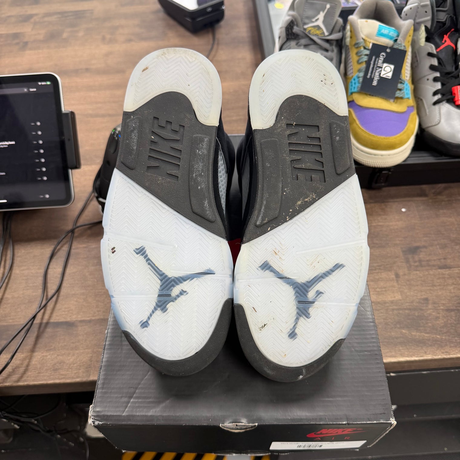 Black Metallic Jordan 5 (2025) (USED)