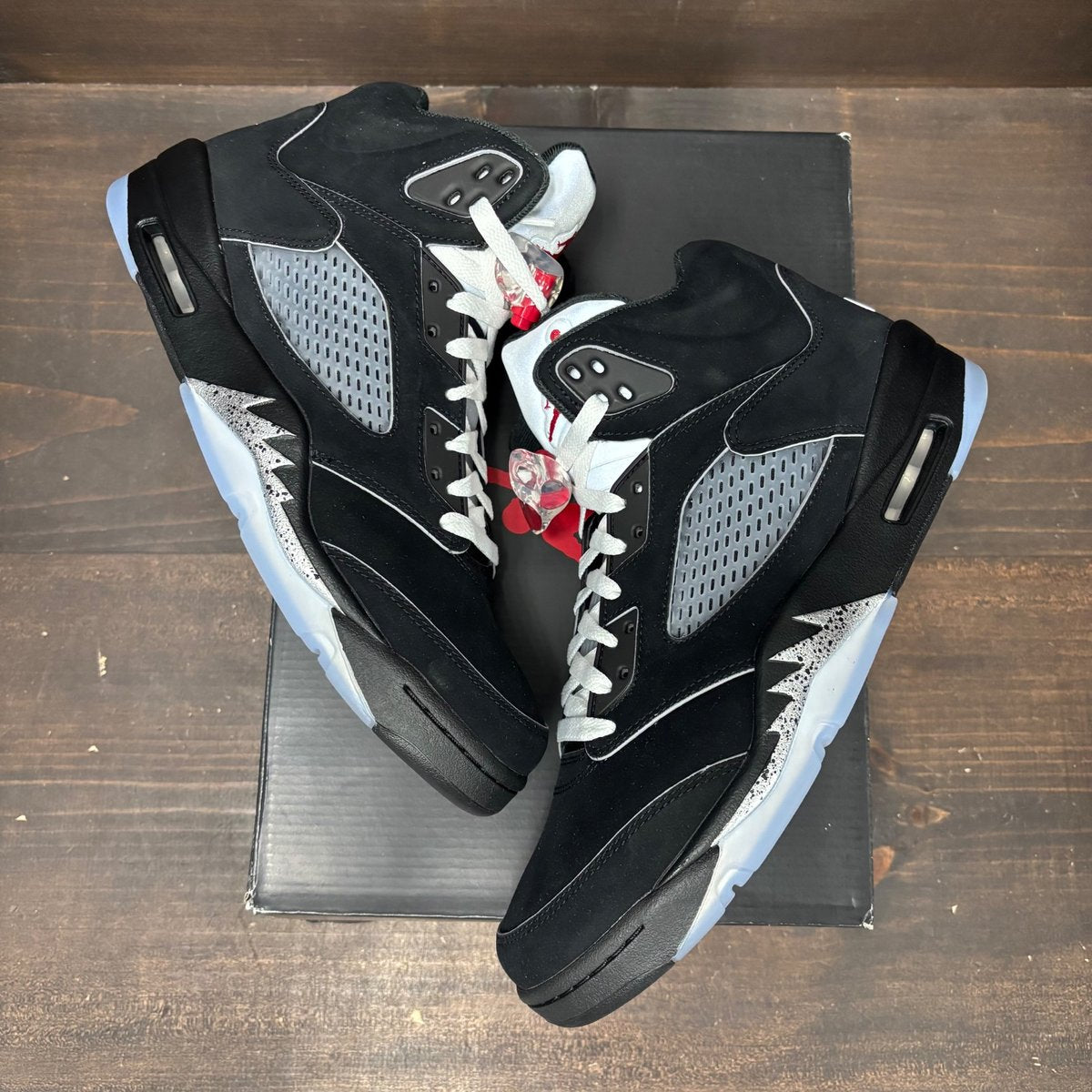 Jordan 5 Retro OG Black Metallic Reimagined Size 10 (Pre-Owned) - back