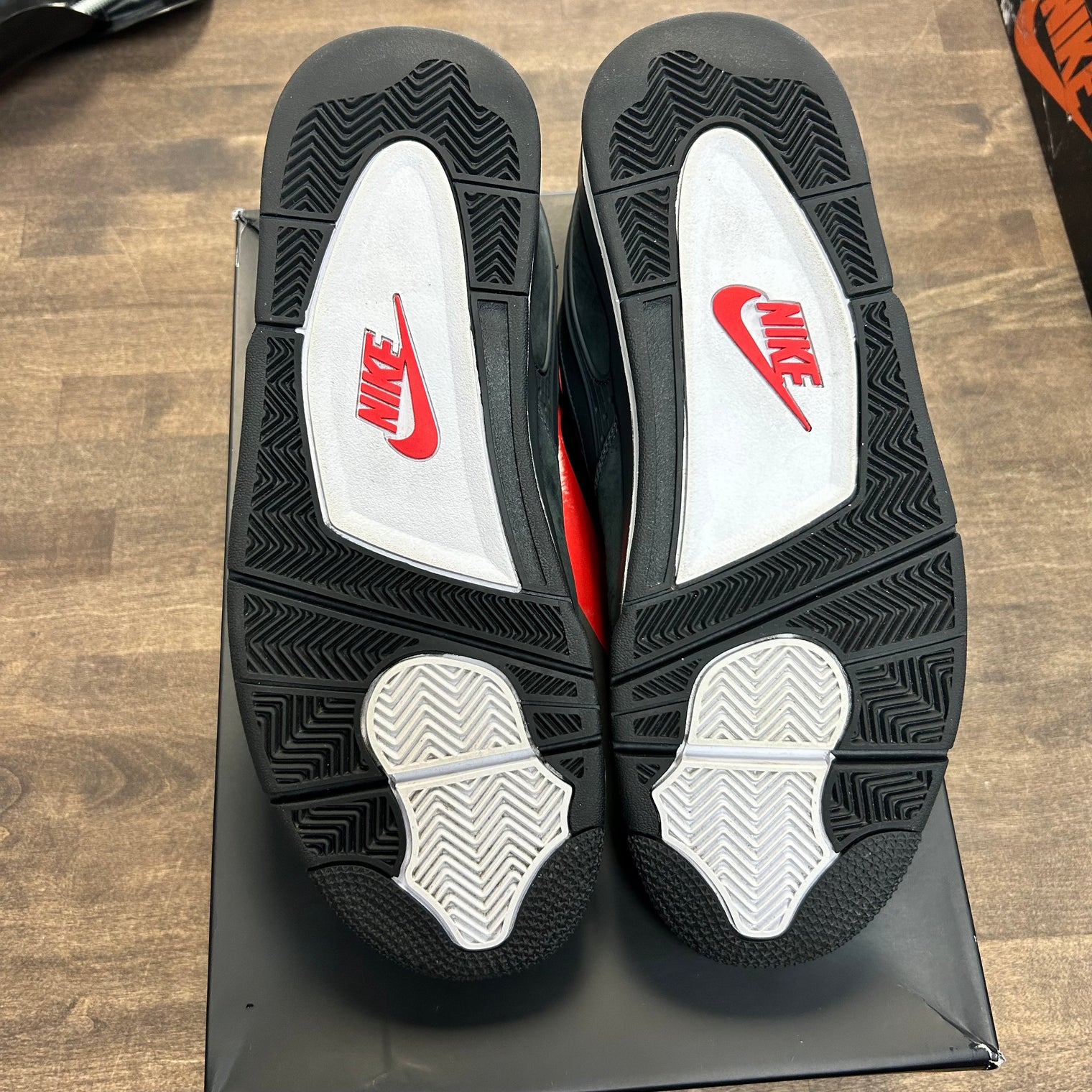 Nigel Sylvester Driveway Grey Jordan 4 RM (USED)