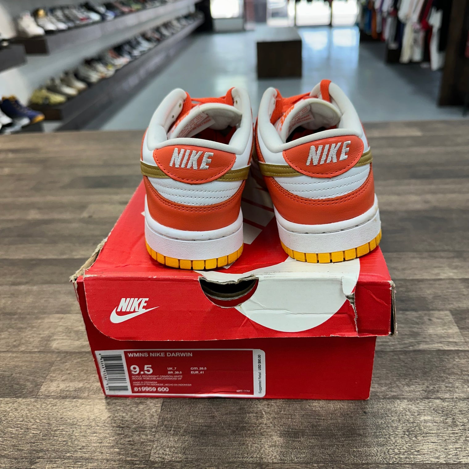 University Gold Dunk Low (W) (USED, Replacement Box)