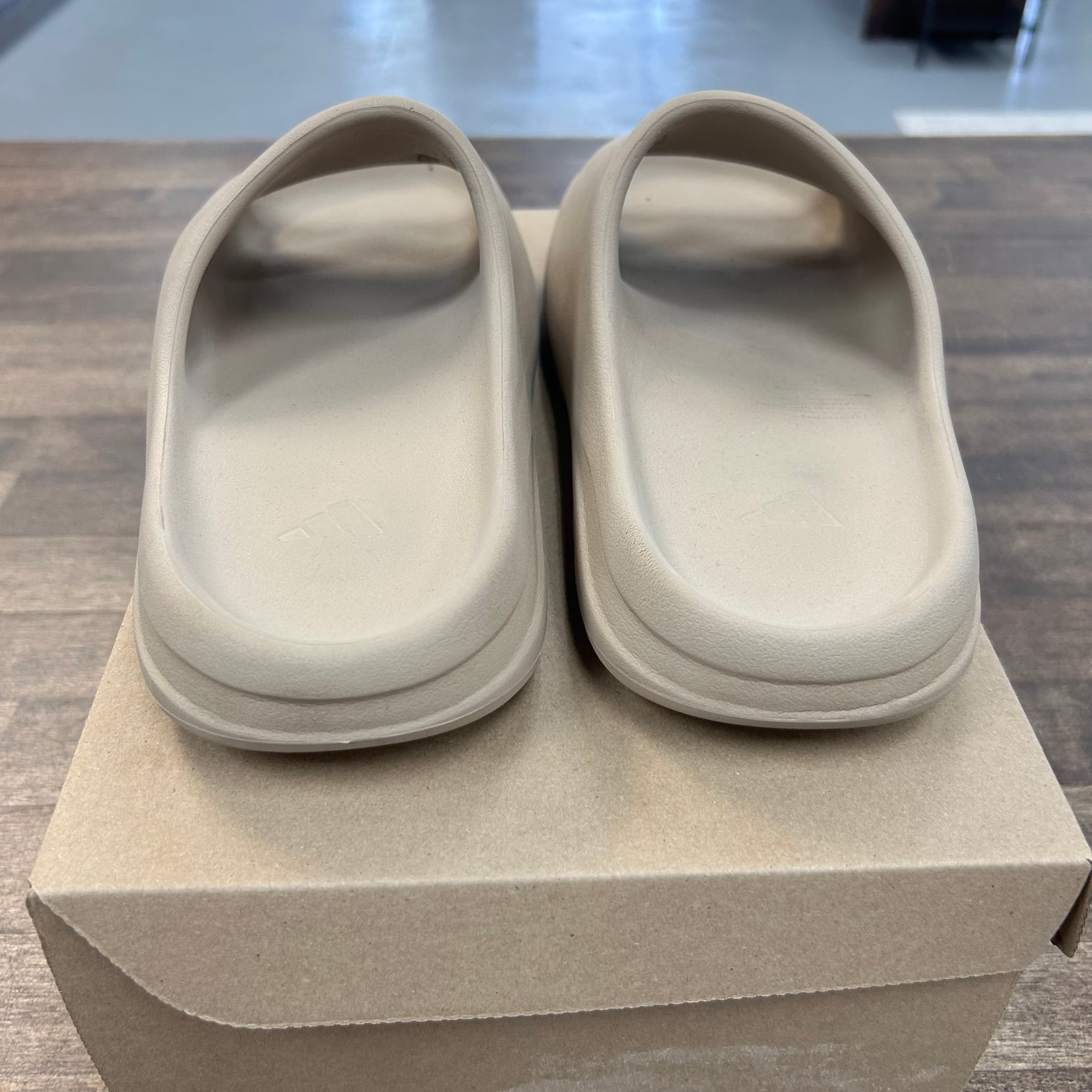 Pure Yeezy Slide (USED, No Box)
