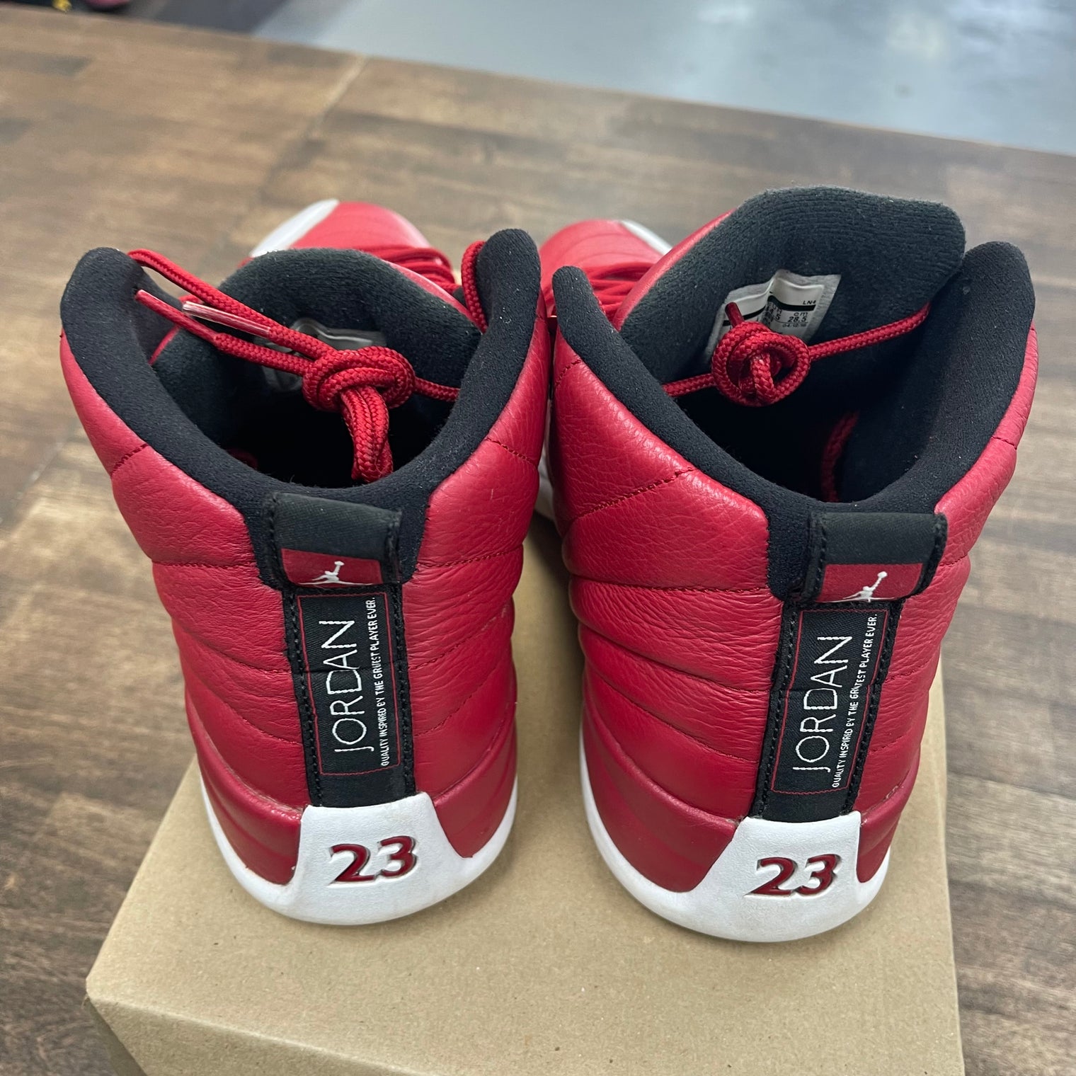 Gym Red Jordan 12 (USED,No Box,No Insole)