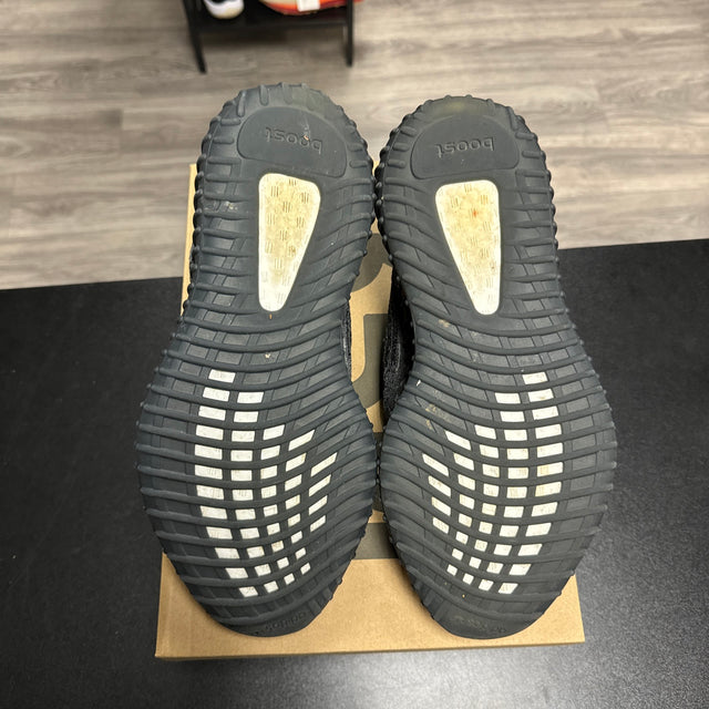 MX Dark Salt Yeezy 350 (USED)
