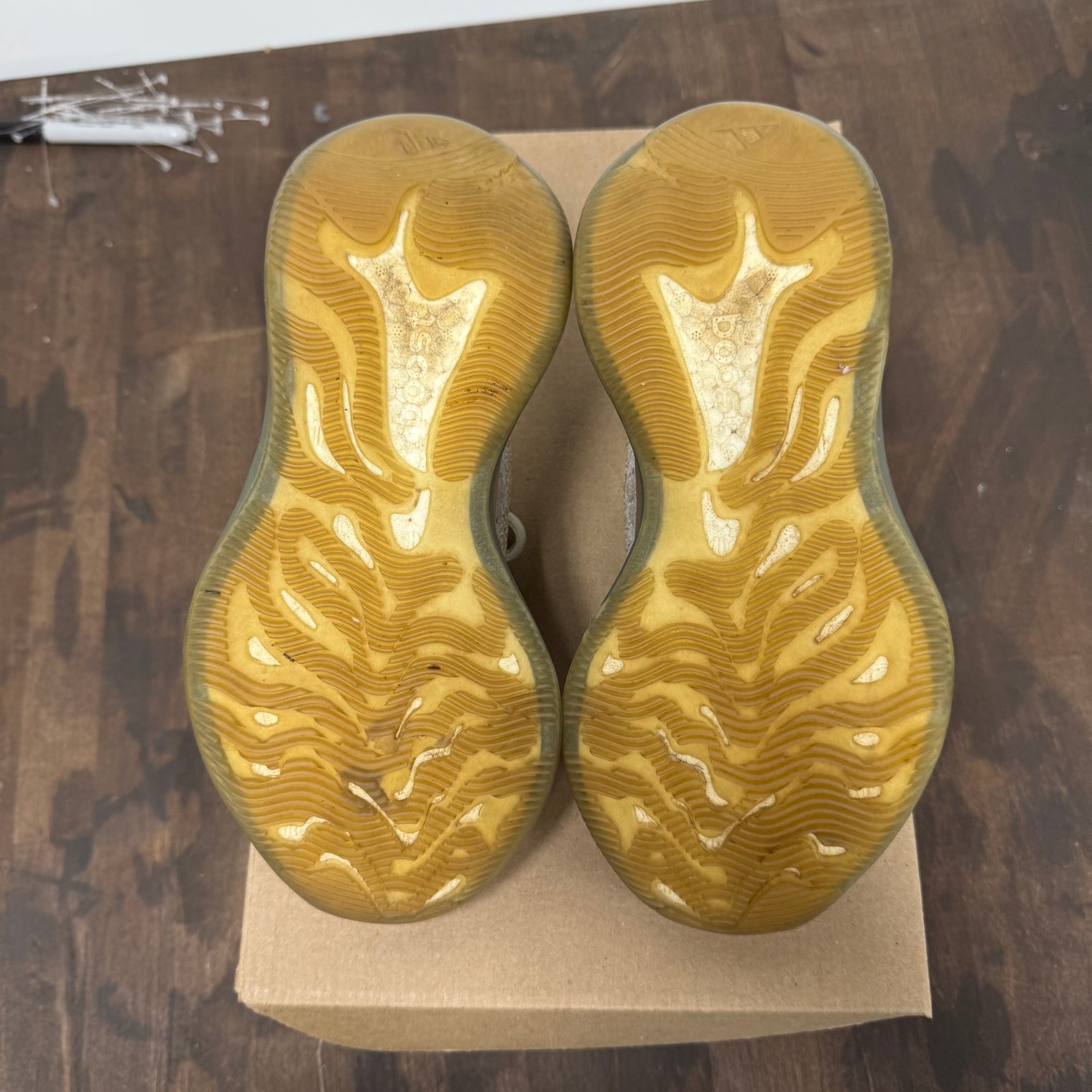 Yeezy 380 Pepper (USED,No Box)