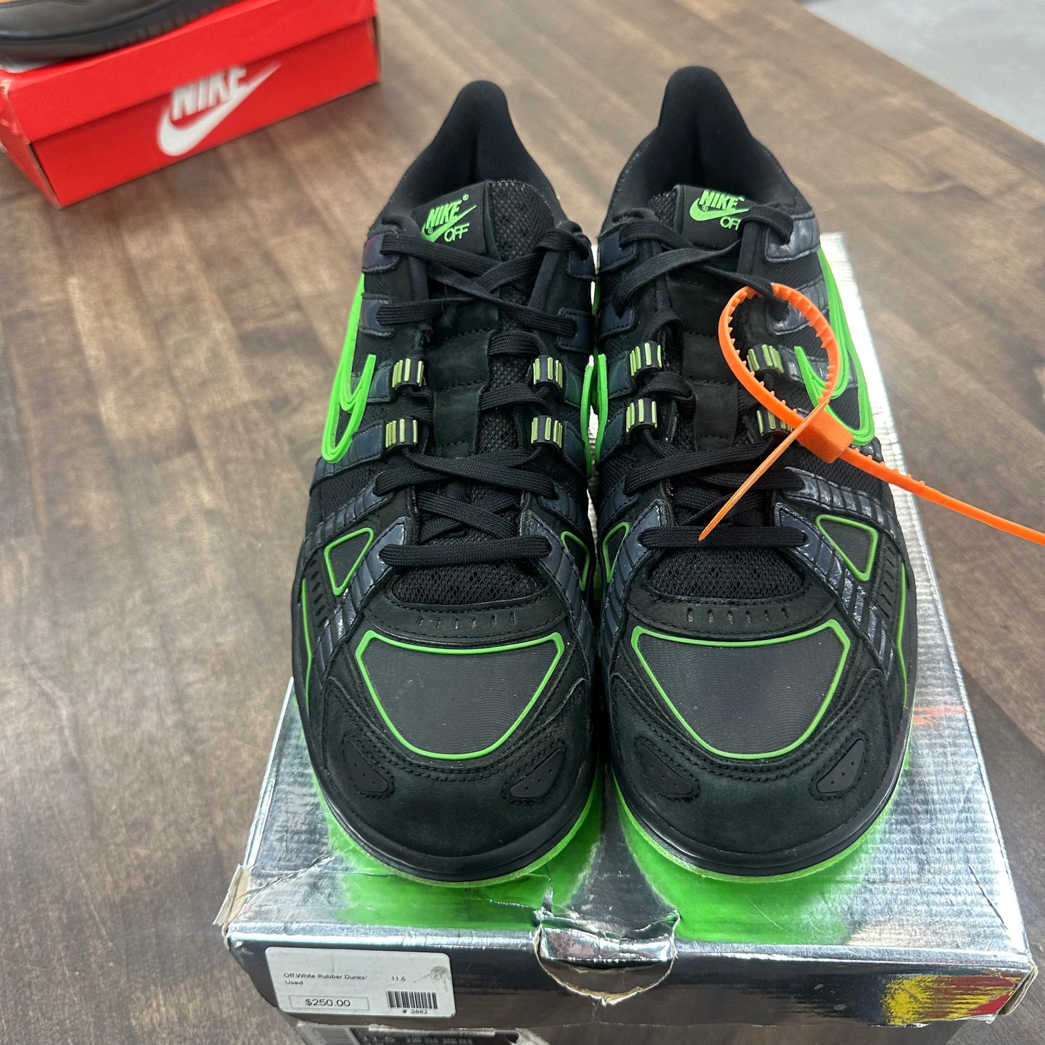 Green Strike Off-White Rubber Dunk (USED)