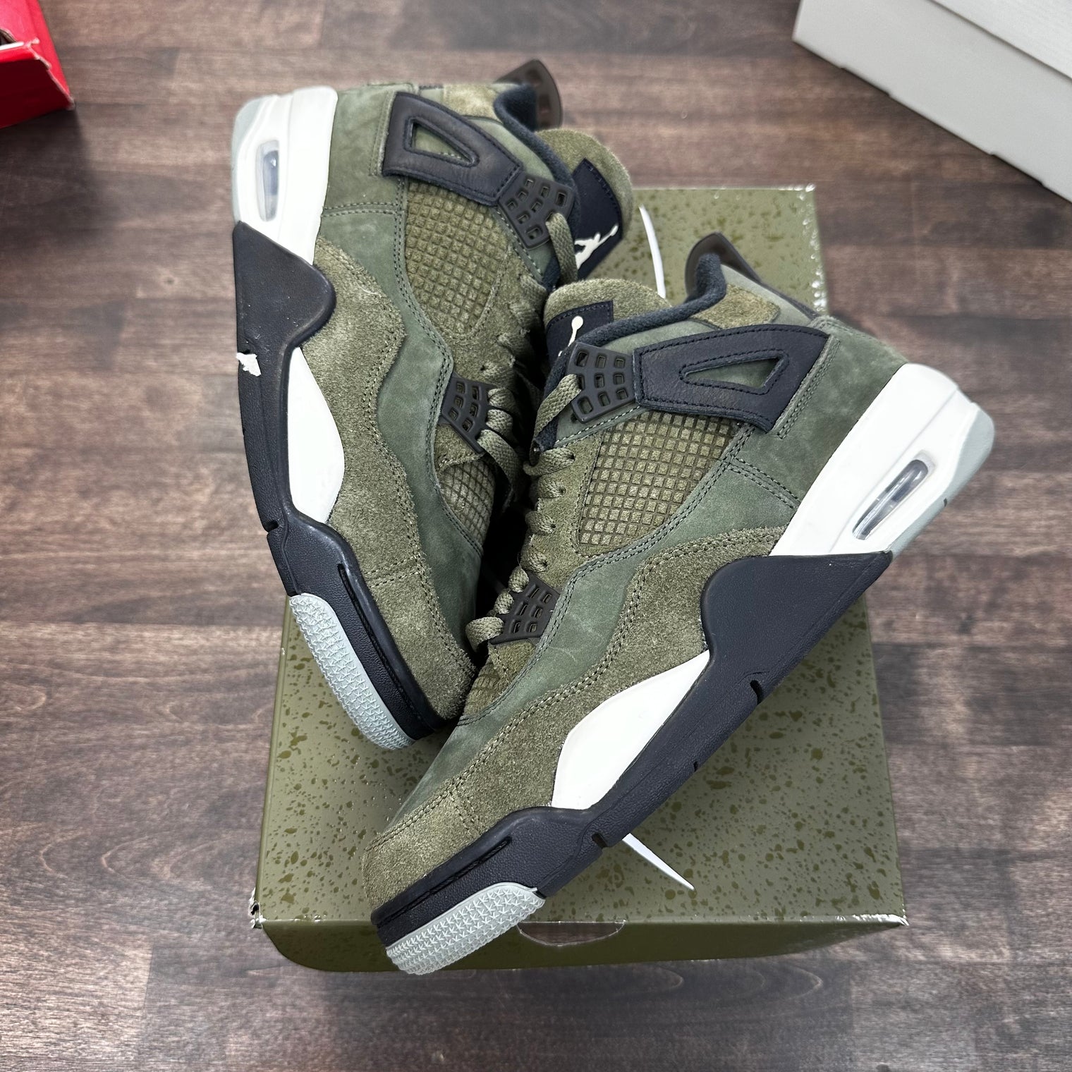 Craft Olive Jordan 4 (USED)