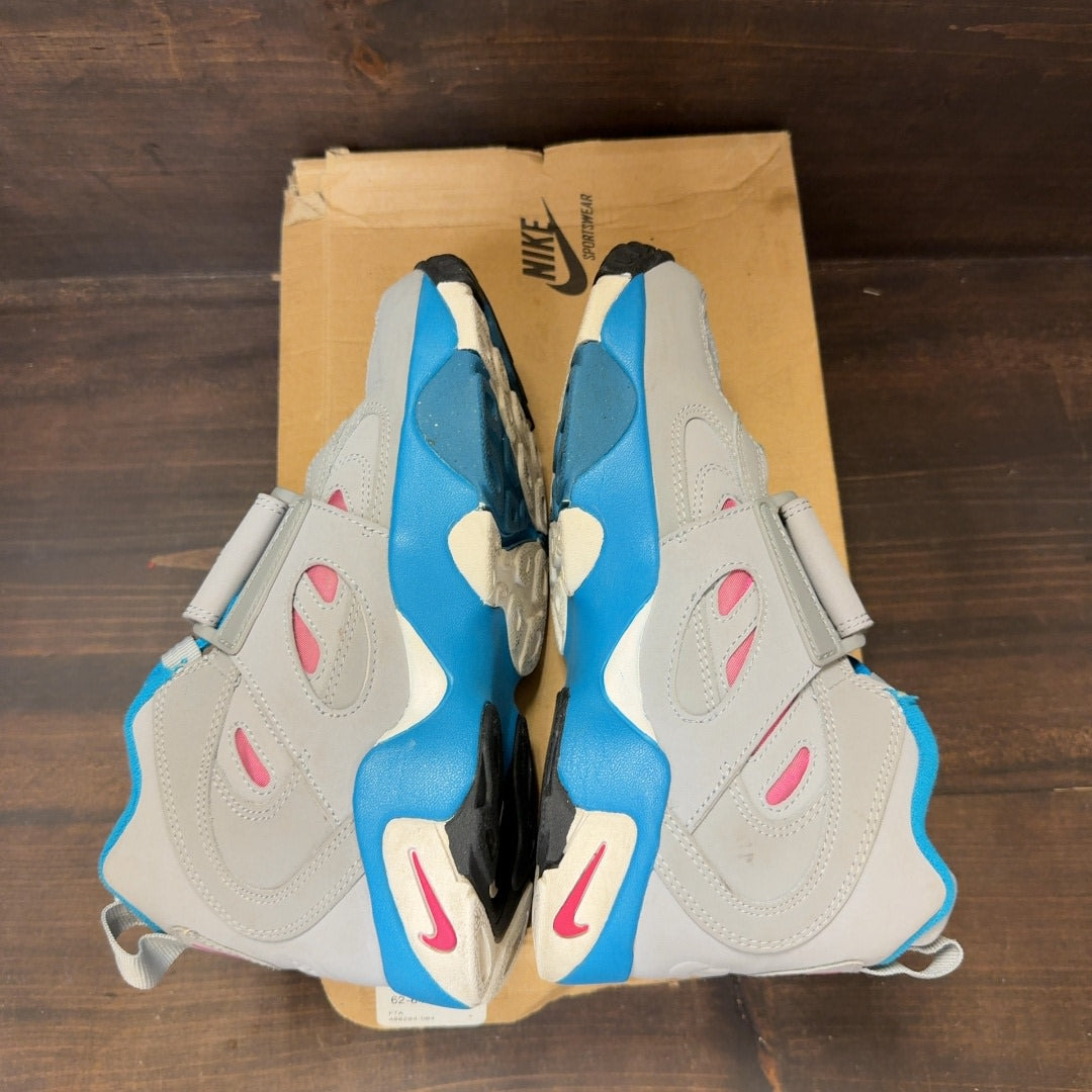 Wolf Grey Dynamic Blue Nike Air Dimond Turf 2 (GS) Size 4.5Y (Pre-Owned) - Image 5