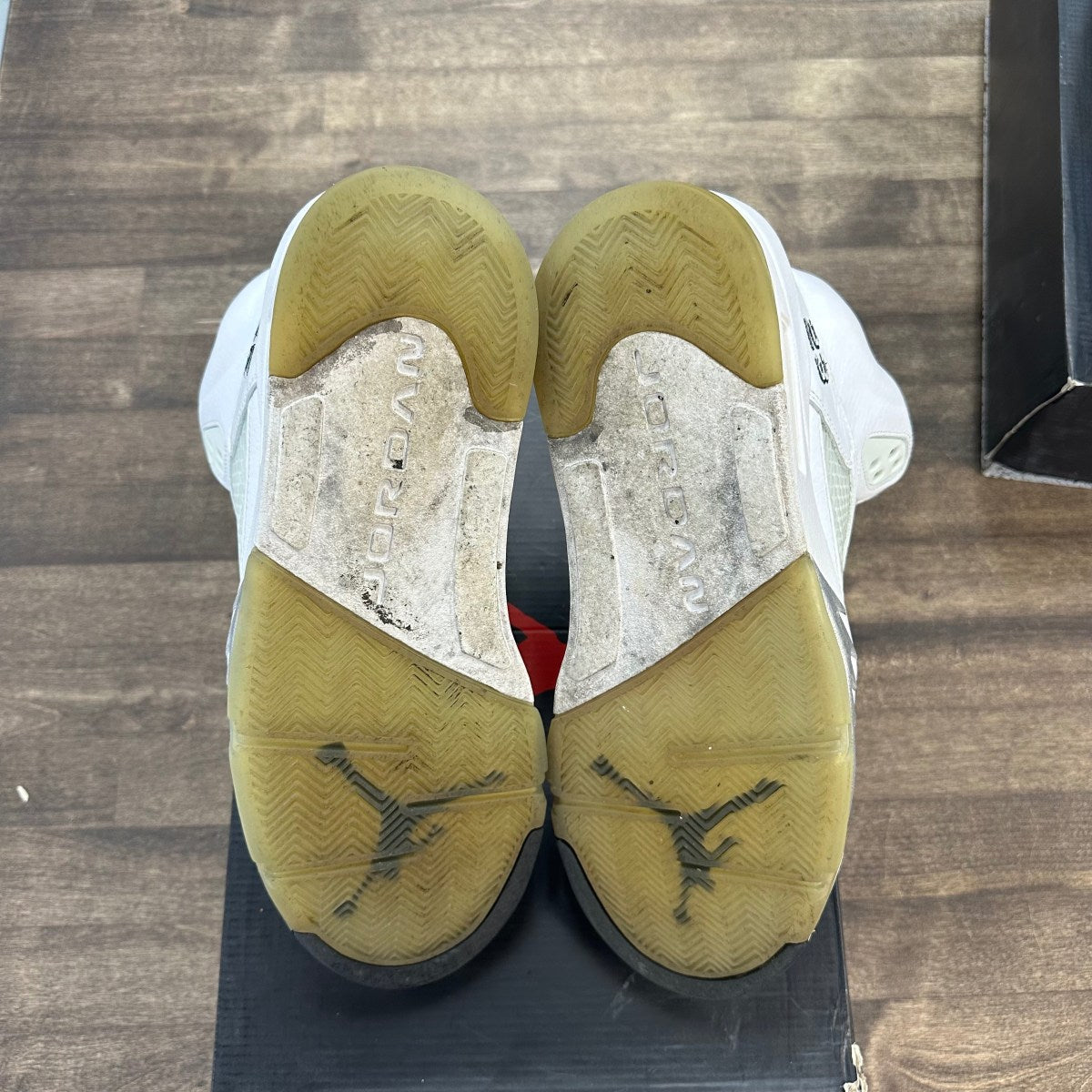 Jordan 5 Retro Metallic White (2015) - Image 5
