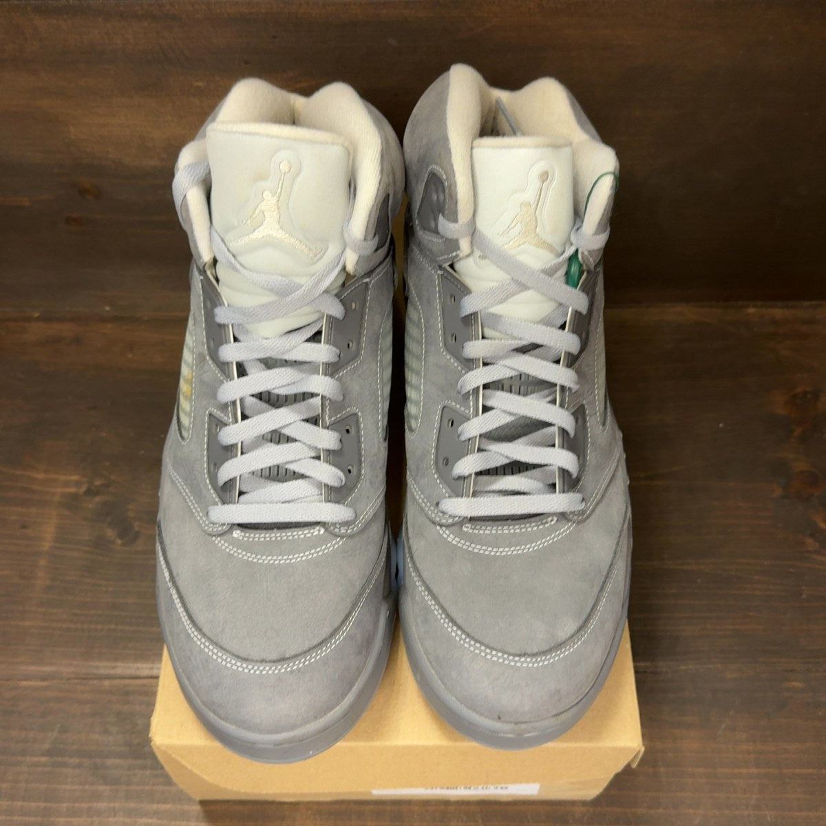 Jordan 5 Retro Wolf Grey (2026) Size 13 (Pre-Owned) - Image 3