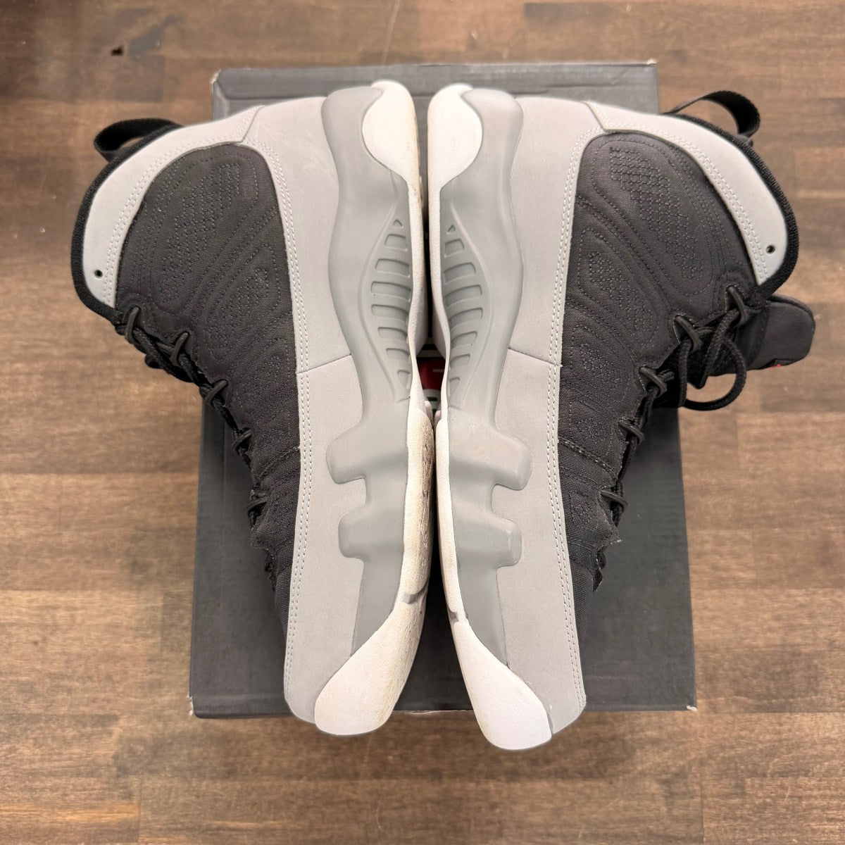 Jordan 9 Retro Particle Grey (GS) - Image 3