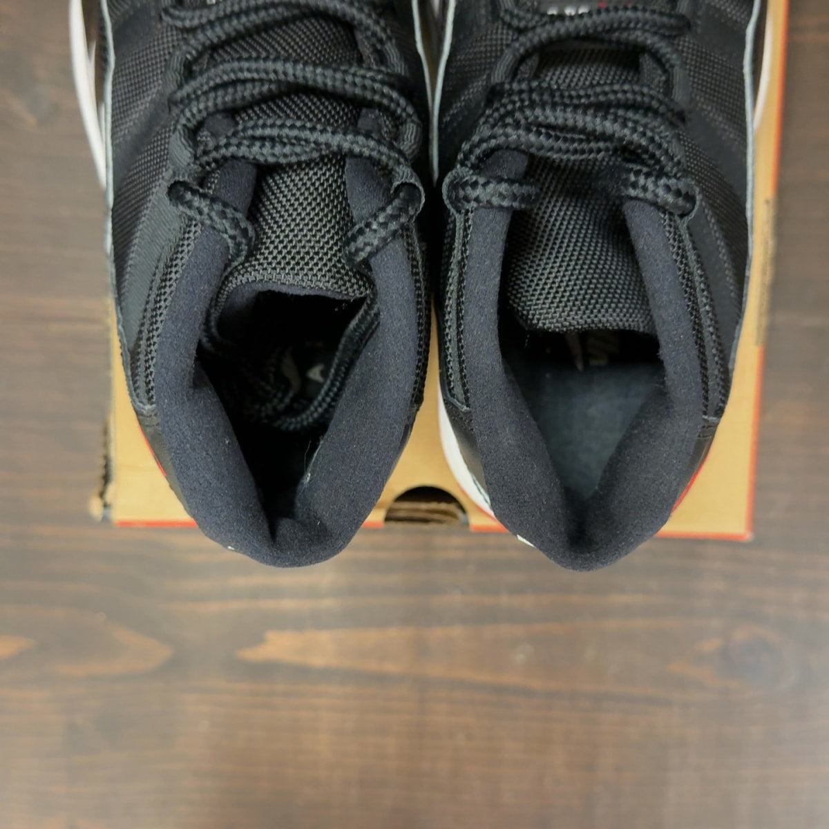 Jordan 11 Retro Playoffs Bred (2019) - Image 6