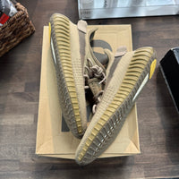 Earth Yeezy 350 (USED)