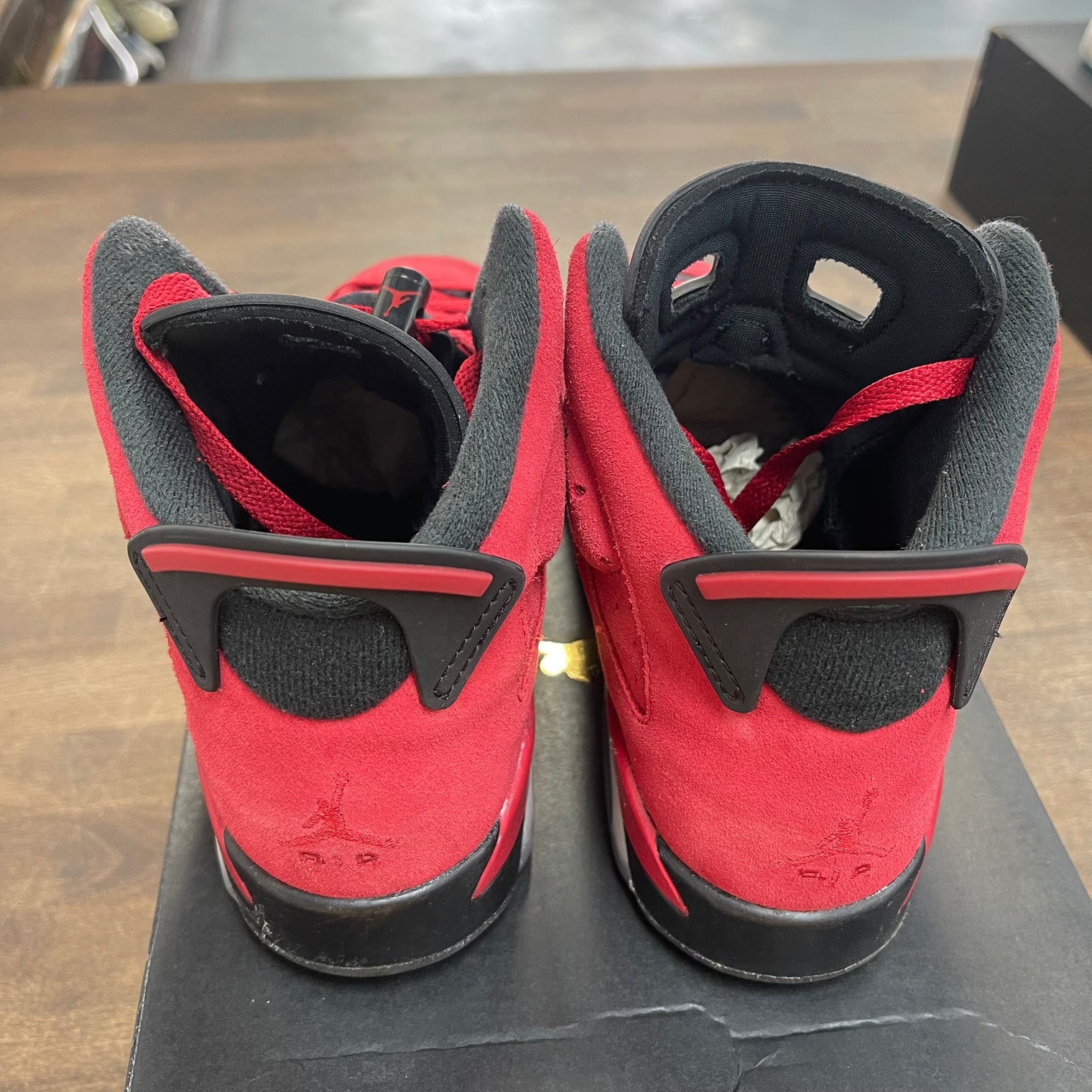 (GS) Toro Jordan 6  (USED)