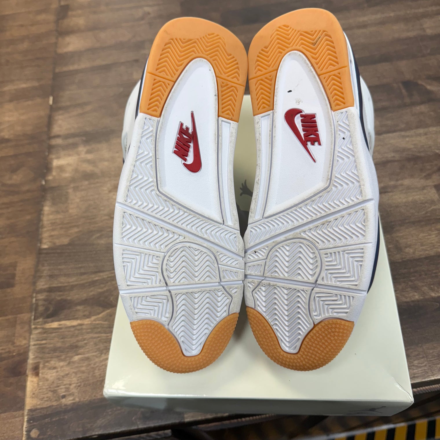 Navy SB Jordan 4 (USED)