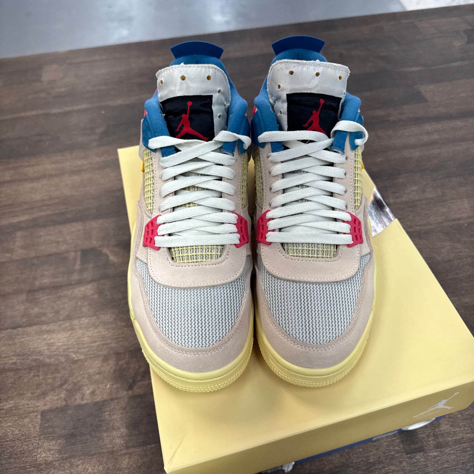 Union Guava Jordan 4 (Lightly Worn)